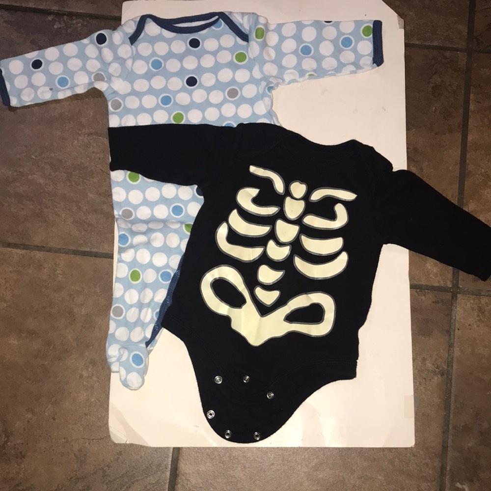 Set/2 Onesies/Footsies